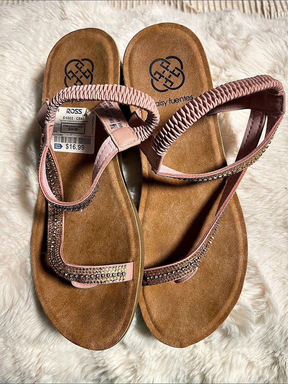 Daisy Fuentes Embellished Sandals in Pink US 7.5